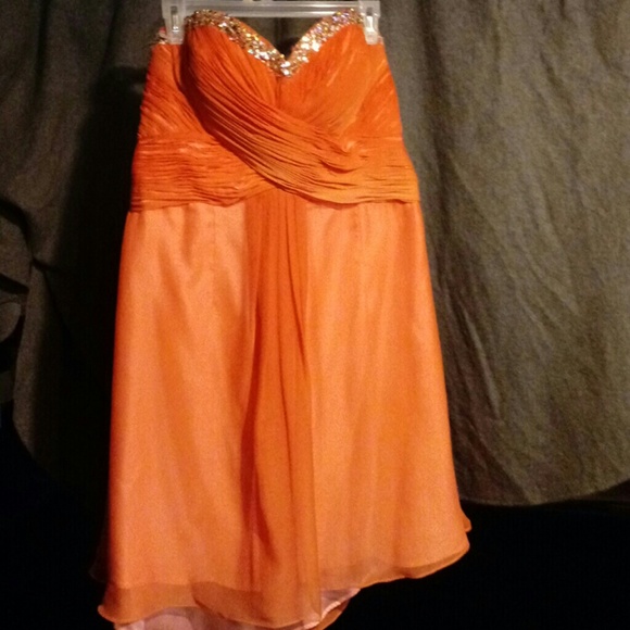 Dress - Picture 1 of 2